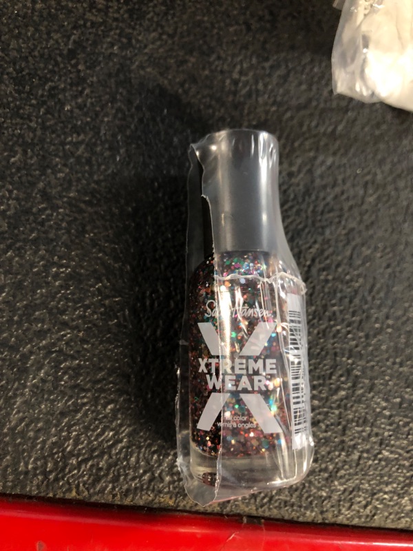 Photo 2 of ***NON REFUNDABLE*** Sally Hansen Xtreme Wear Nail Polish, Confetti Craze, 0.4 oz, Chip Resistant, Bold Color (3 COUNT)