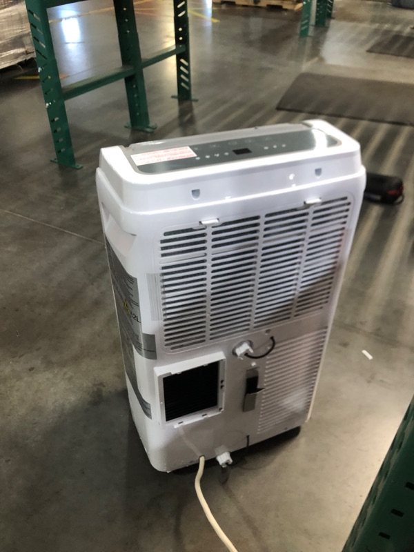 Photo 3 of ***USED - POWERS ON - UNABLE TO TEST FURTHER - LIKELY MISSING PARTS***
BLACK+DECKER BPACT12WT Portable Air Conditioner, 12,000 BTU, White