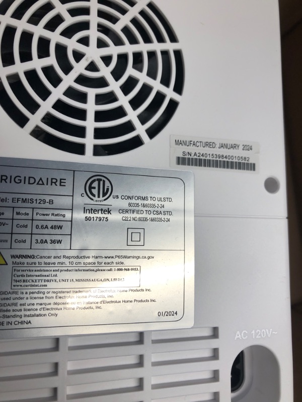 Photo 3 of ***USED - MISSING SHELF - DOESN'T POWER ON - UNABLE TO TROUBLESHOOT***
Frigidaire Retro Mini Fridge Cooler, Holds Up to 6 Cans, Portable Fridge for Car, Office, Bedroom, Dorm Room, or Cabin 100% Freon-Free & Eco Friendly, - 9.84"D x 7.09"W x 10.35"H (Whit