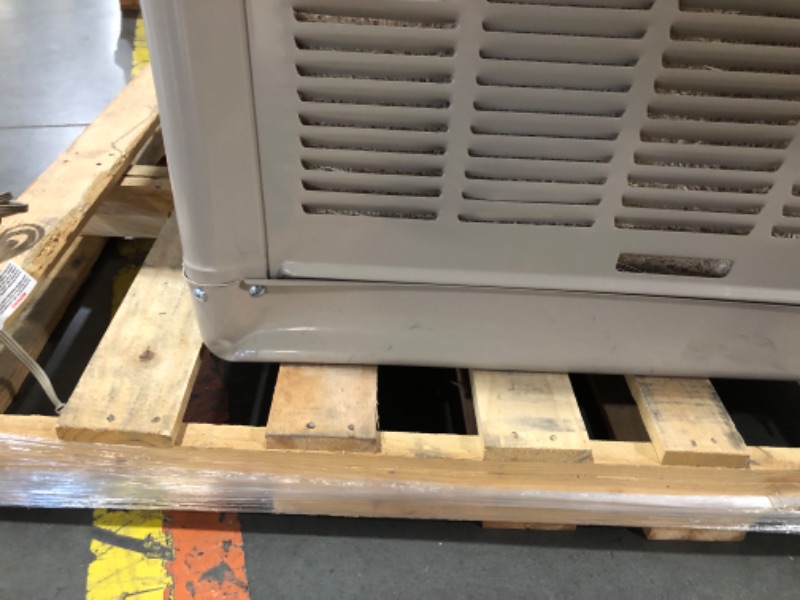 Photo 5 of (MINOR DAMAGE/ SEE NOTES) 
Champion RWC44 Evapcool Window Evaporative Cooler, 4000-CFM - Quantity 1