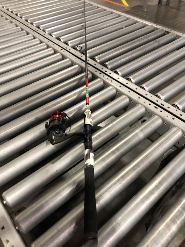 Photo 1 of ***BROKEN FIERCE IV SPINNING***PENN Fierce IV Spinning Reel and Fishing Rod Combo Fierce Iv Live Liner 8000 Size Reel - 10' - Heavy - 2pc