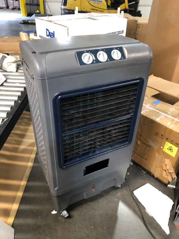 Photo 2 of [FOR PARTS/ READ NOTES]
Dial Manufacturing 5300-CFM 3-Speed Indoor/Outdoor Portable Evaporative Cooler for 1650-sq ft (Motor Included)
