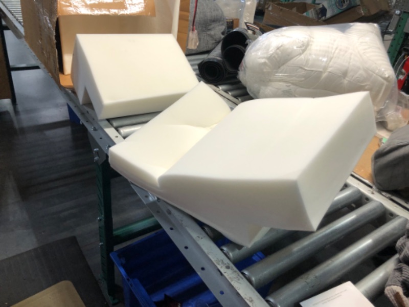 Photo 3 of ***DAMAGED - FOAM CRUSHED - SEE PICTURES***
Lesure Dog Stairs for Small Dogs - Pet Stairs for High Beds and Couch, Folding Pet Steps with CertiPUR-US Certified Foam for Cat and Doggy, Non-Slip Bottom Dog Steps, Grey, 5 Steps 5-Step (H: 22.5IN) Grey