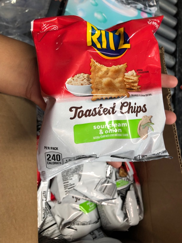 Photo 1 of ***NON REFUNDABLE***Nabisco Cracker Variety Pack, RITZ Toasted Chips, Wheat Thins Whole Grain Wheat Crackers and Triscuit Minis Whole Grain Wheat Vegan Crackers, School Snacks, 40 Snack Packs
