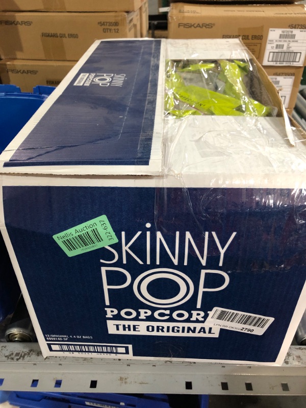 Photo 2 of ***(EXP:08/22/24)NONREFUNDABLE***SkinnyPop Popcorn, Gluten Free, Non-GMO, Healthy Snacks, Skinny Pop Dairy Free White Cheddar Popcorn, 4.4oz Grocery Size Snack Bags (12 Count) Cheddar-Cheese 4.4 Ounce (Pack of 12)