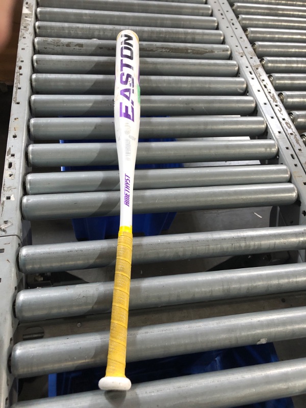 Photo 2 of (READ FULL POST)Easton | AMETHYST Fastpitch Softball Bat | Approved for All Fields | -11 Drop | 1 Pc. Aluminum - 31IN
