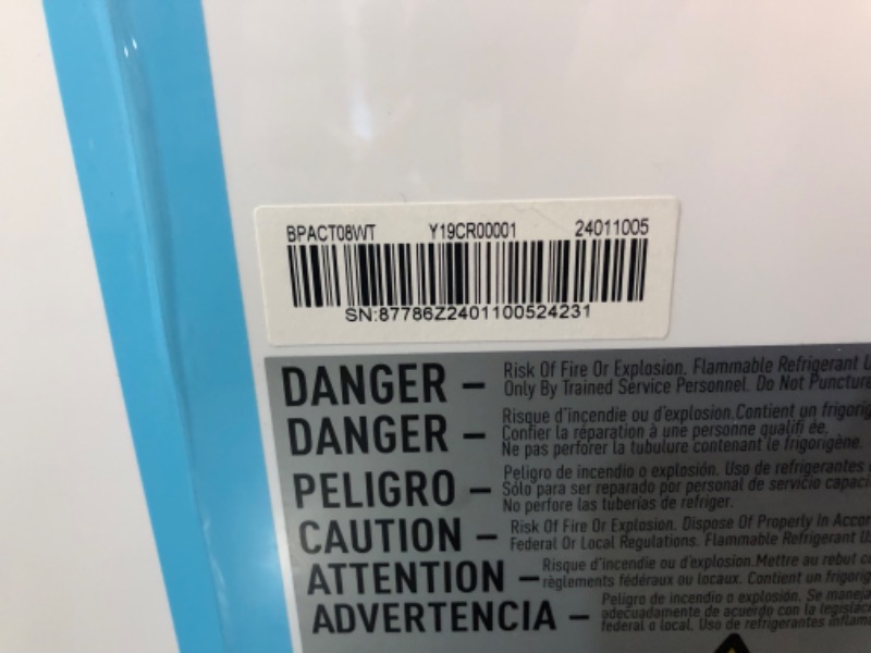 Photo 6 of ***USED - DAMAGED - POWERS ON - UNABLE TO TEST FURTHER - SEE PICTURES***
BLACK+DECKER 8,000 BTU Portable Air Conditioner up to 350 Sq.Ft.with Remote Control, White White - 8,000 BTU 1 Count (Pack of 1)