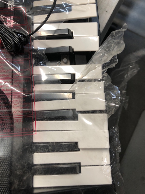 Photo 4 of 
61 keys keyboard piano, Electronic Digital Piano with Built-In Speaker Microphone, Sheet Stand and Power Supply, Portable piano Keyboard Gift Teaching