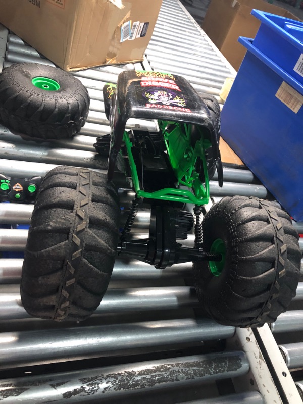 Photo 7 of ***MAJOR DAMAGE - SEE COMMENTS***
Monster Jam, Official Mega Grave Digger All-Terrain Remote Control Monster Truck, Over 2 Ft. Tall, 1:6 Scale, Kids Toys for Boys and Girls Ages 4-6+