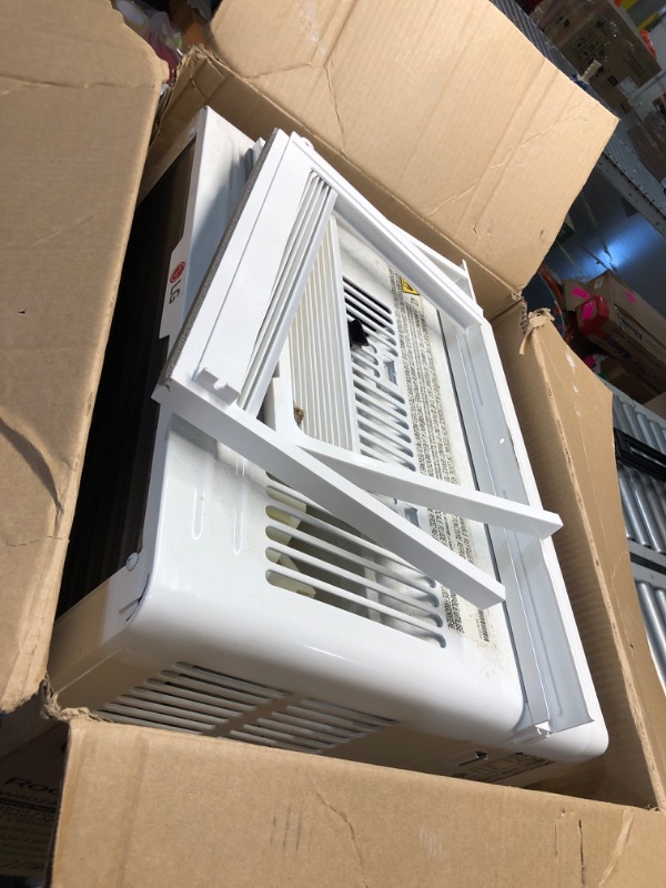 Photo 2 of (USED/ MAJOR DAMAGE) 
LG 8,000 BTU Window Air Conditioner, 115V, Cools 340 Sq.Ft. for Bedroom, Living Room, Apartment, Quiet Operation, Electronic Control with Remote, 3 Cooling & Fan Speeds, Auto Restart, White 8000 BTU Electronic & High Efficiency White