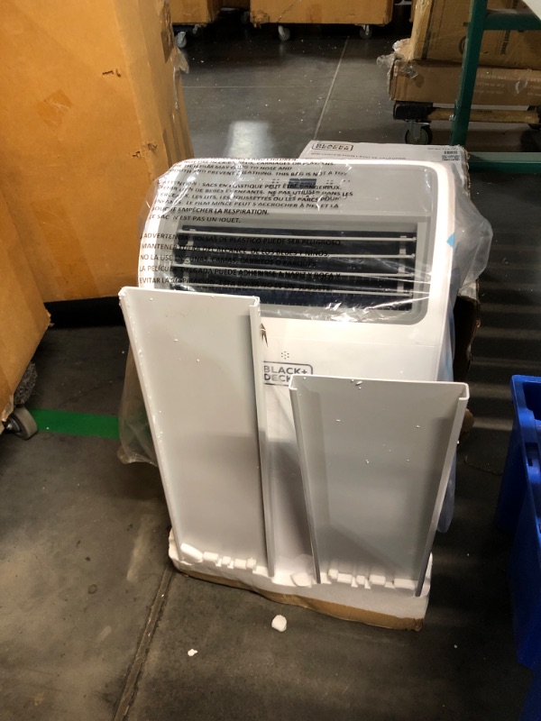 Photo 2 of ***USED - POWERS ON - UNABLE TO TEST FURTHER - LIKELY MISSING PARTS***
BLACK+DECKER Air Conditioner, 14,000 BTU Air Conditioner Portable for Room up to 700 Sq. Ft., 3-in-1 AC Unit, Dehumidifier, & Fan, Portable AC with Installation Kit & Remote Control Wh