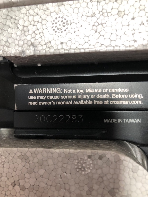 Photo 2 of Crosman CFAMP1L Full Auto P1 CO2-Powered BB Air Pistol With Laser Sight (Class II <1 mW)
