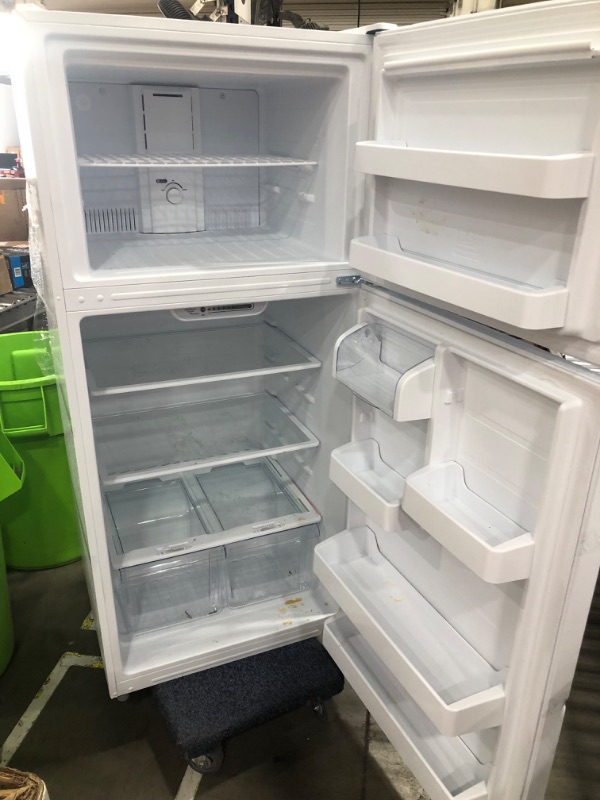 Vissani 18 cu. ft. Top Freezer Refrigerator DOE in White for sale
