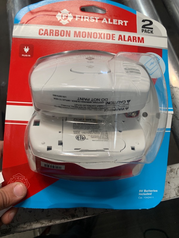 Photo 1 of First Alert Plug-In w/Battery Back-up Electrochemical Carbon Monoxide Detector