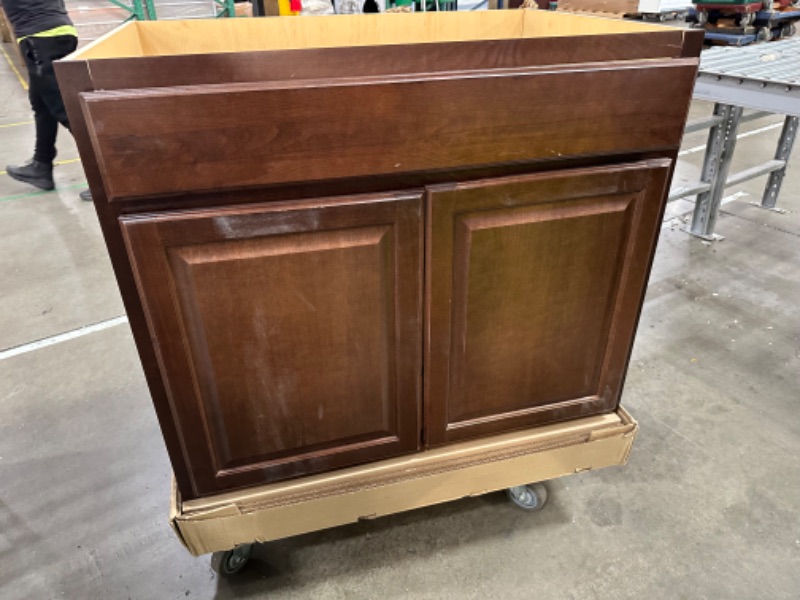 Photo 1 of **SEE NOTES**Hampton Bay Hampton 36 in. W x 24 in. D x 34.5 in. H Assembled Base Kitchen Cabinet in Cognac with Drawer Glides