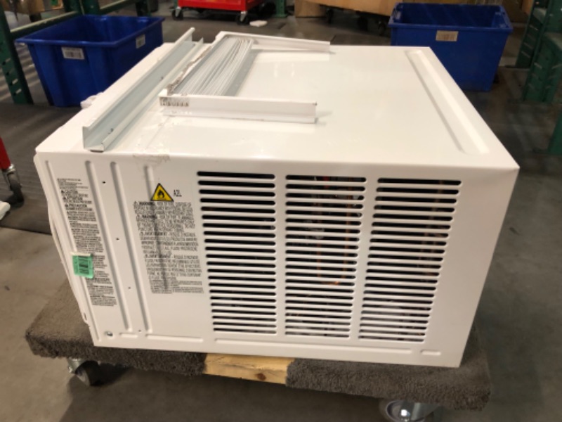 Photo 9 of ***USED - MAJOR DAMAGE - SEE COMMENTS***
LG 14,000 BTU DUAL Inverter Smart Window Air Conditioner, 115V, Cools 700 Sq. Ft. for Bedroom, Living Room, Apartment, Quiet Operation, ENERGY STAR, works with LG ThinQ, Amazon Alexa and Hey Google 1 Count (Pack of