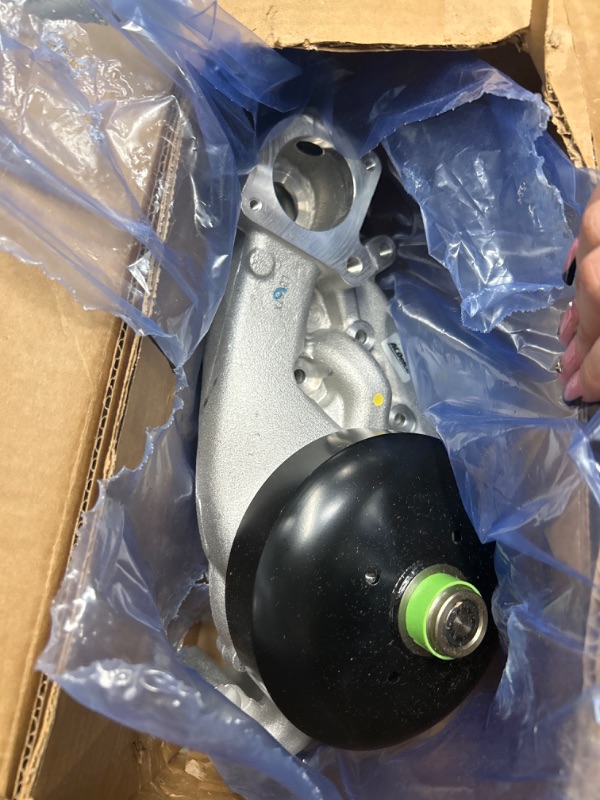 Photo 2 of ***USED - LIKELY MISSING PARTS - UNABLE TO VERIFY FUNCITONALITY***
ACDelco Professional 252-901 Engine Water Pump