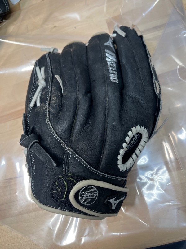 Photo 1 of Mizuno 14" Black Pro RH Throw Performance Baseball Softball Glove GSH1403 Shadow
