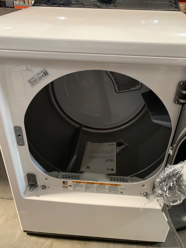 Photo 7 of LG 7.3-cu ft Smart Electric Dryer (Alpine White) ENERGY STAR
