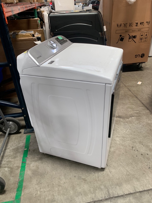 Photo 3 of Maytag SMART Capable 7.4-cu ft Smart Electric Dryer (White)
