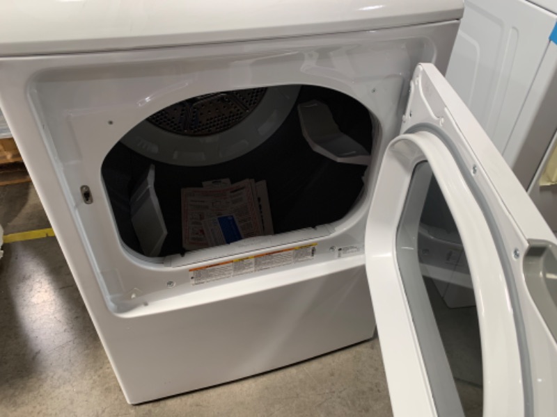 Photo 5 of GE 7.4-cu ft Electric Dryer (White)
