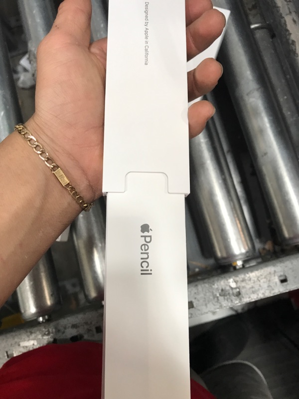 Photo 3 of Apple Pencil (2nd Generation)