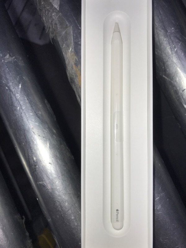 Photo 2 of Apple Pencil (2nd Generation)