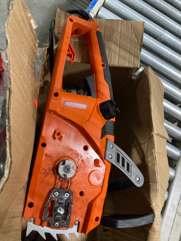 Photo 4 of ****NONFUNCTIONAL//SOLD AS PARTS**** BLACK+DECKER Electric Chainsaw with 8-Inch Saw Chain for CCS818 and NPP2018 (CS1518 & RC800) w/ Replacement Chain 