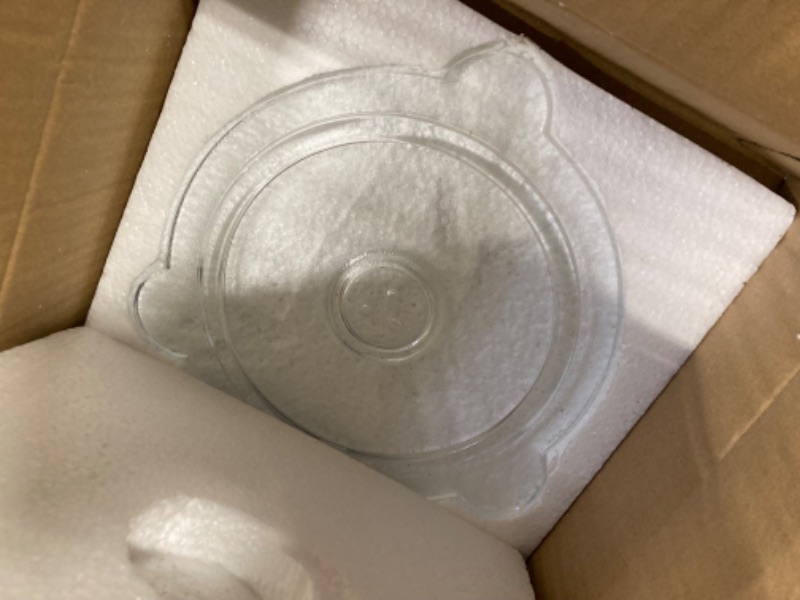 Photo 1 of 2-Piece Vented Glass Microwave Safe Lids and Bowl Covers Set; Perfect Lid for Bowls, Mugs, and Pots (8 inch and 9 inch)