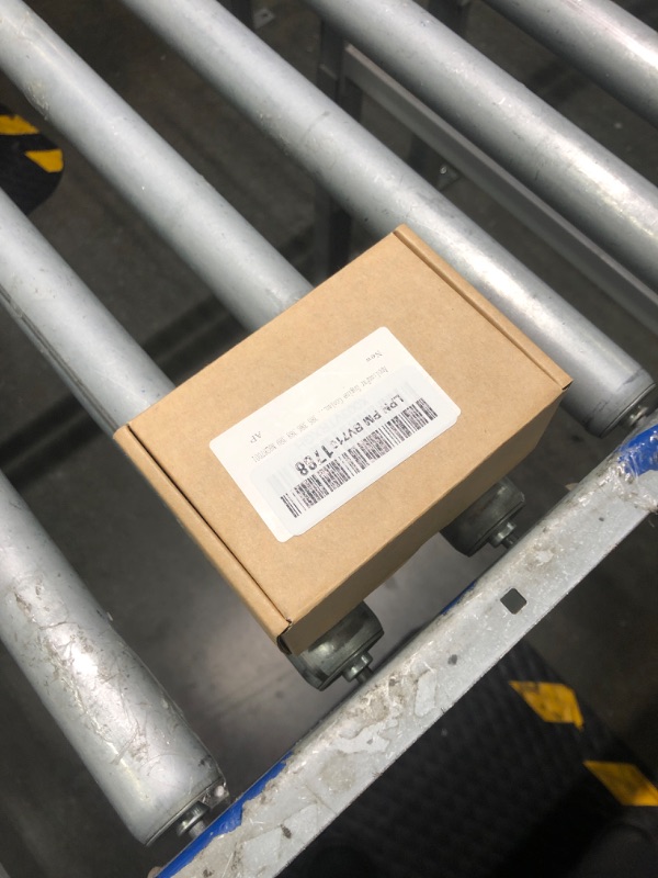 Photo 1 of ApplianPar Engine Coolant Level Sensor for Kenworth T660 T800 W900 for Peterbilt 348 365 367 382 384 385 386 388 389 N9267001