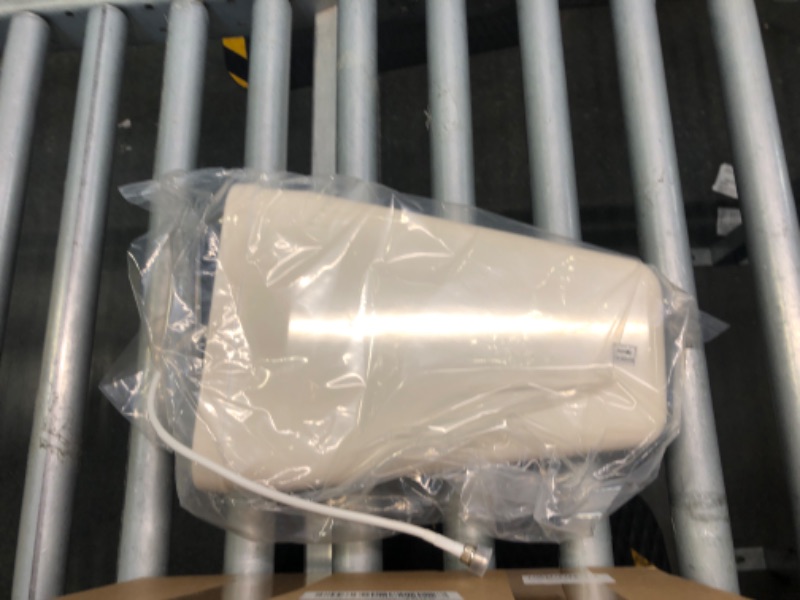 Photo 1 of 10 dBi Wideband Directional Antenna High Gain Log Periodic Antennas 50 Ohm 3G/4G/LTE/Wi-Fi Universal Fixed Mount Yagi Antenna (698-2700 MHz)