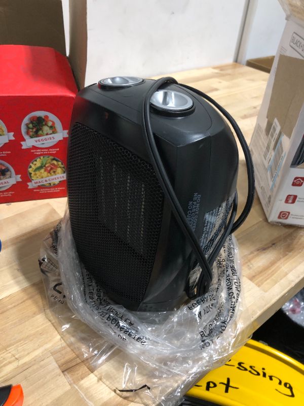 Photo 3 of BLACK+DECKER Portable Space Heater, 1500W Room Space Heater with Carry Handle for Easy Transport