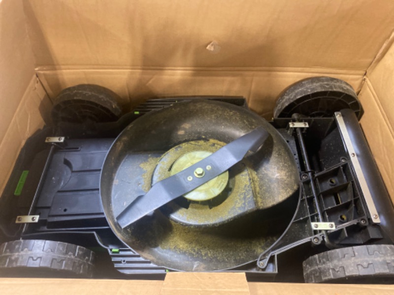 Photo 1 of ***NEEDS TO BE CLEANED***
SOYUS Electric Lawn Mower Cordless, 13 Inch 20V Lawn Mowers with Brushless Motor, 5-Position Height Adjustment, 4.0Ah Battery & Charger Included 13-Inch Lawn Mower w/1x4.0 Battery