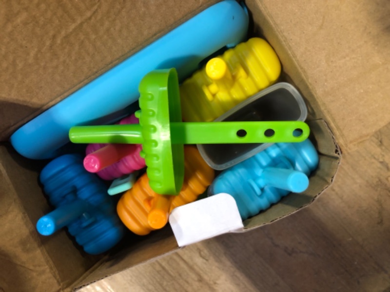 Photo 1 of **NEEDS CLEANED** **USED** Popsicles Molds, Ozera Set of 6 Reusable Ice Pop Molds Easy Release Popsicle Maker Molds Cream Popcical Molds for Homemade Popsicles With Funnel & Cleaning Brush Assorted Colors