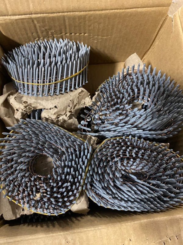 Photo 3 of 1-1/2 Inch 3600 Count Siding Nails 15-Degree Wire Collated Coil Full Round Head Hot-Dipped Galvanized Siding Nailer