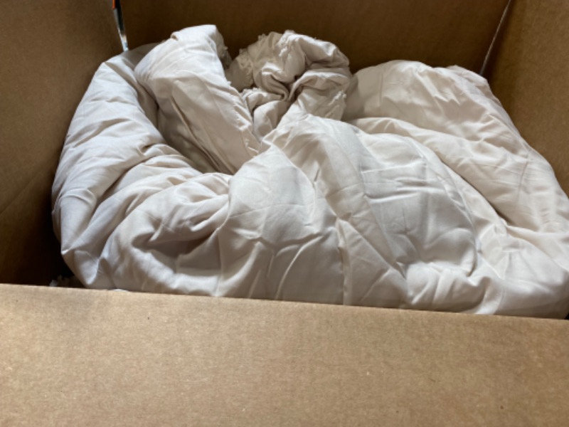 Photo 1 of SLEEPBELLA King Comforter Set, Cream Farmhouse Bedding Comforter, Vertical Tufted Design ,King Bed Comforter Set Lightweight and Fluffy (King,104" W x 90" L, 3 Pieces) King Chevron-cream