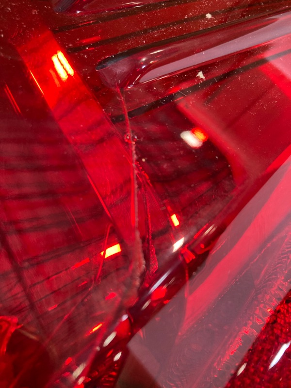 Photo 4 of *broken lens**HECASA Rear Right Tail Light Brake Lamp Compatible with 2016-2023 Nissan Titan and Titan XD (Passanger Side) - Replace for 26550-EZ23D NI2801213 (With Bulbs) Right Passanger Side