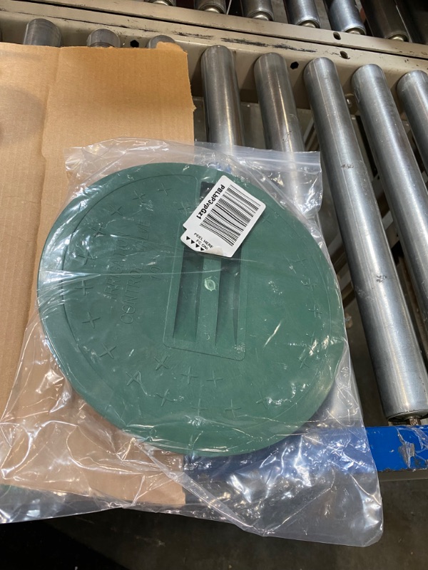 Photo 2 of 10 inch Valve Box Cover Lid Green Sprinkler Valve Box Lid Replacement for Sprinkler System Irrigation Circular Valve Box Lid