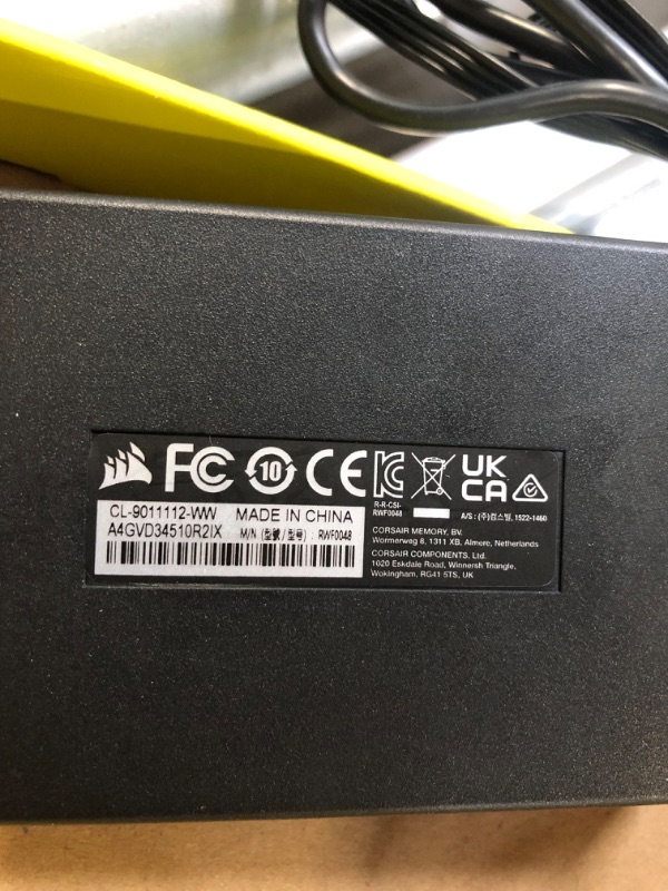 Photo 1 of CORSAIR iCUE COMMANDER CORE XT, Digital Fan Speed and RGB Lighting Controller COMMANDER CORE XT Controller