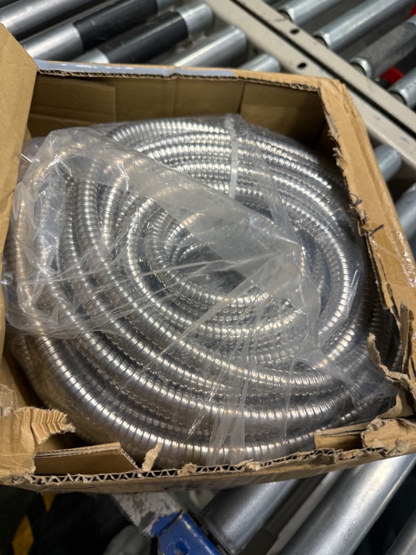 Photo 4 of 304 Stainless Steel Metal Garden Hose 25 ft x 5/8", Heavy Duty Water Hoses with 2 Sprayer Nozzles &3/4''Solid Fittings,Flexible,Lightweight,Never Kink& Tangle Free, Pet Proof, Puncture Proof Hose pip
