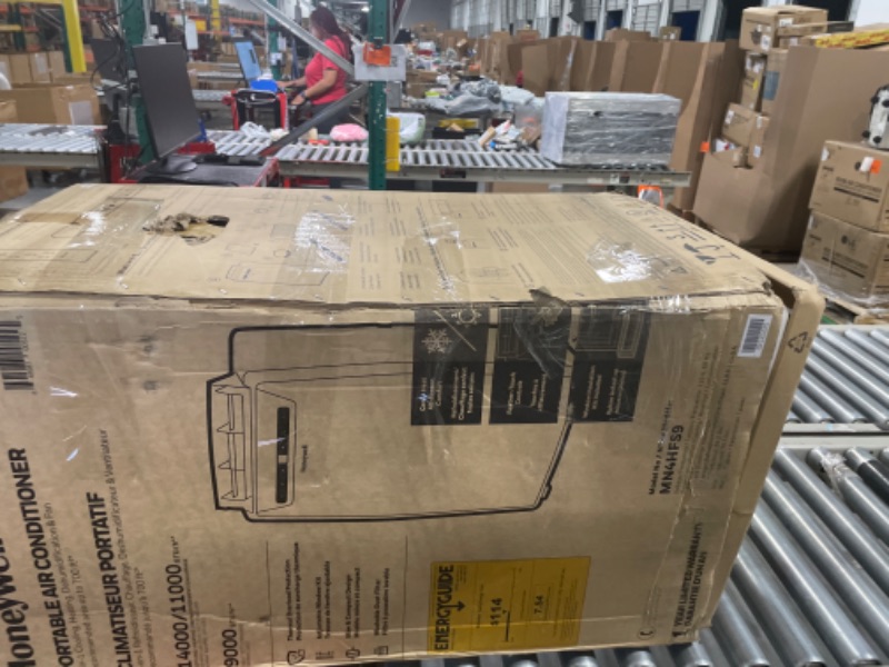 Photo 1 of 700 Sq. Ft. Portable Air Conditioner with Heat Pump