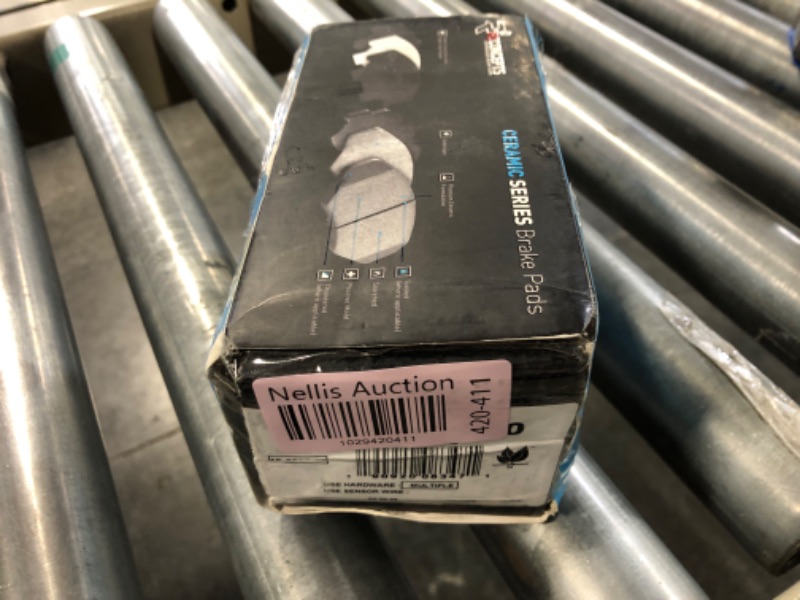 Photo 1 of Dynamic Friction Company 3000 Ceramic Brake Pads 1310-0905-00-Rear Set DFC 3000 Ceramic Brake Pads