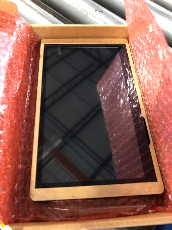 Photo 2 of ESP32 Touchscreen Monitor 7 Inch TFT LCD Touch Screen 800x480 SPI HMI Display ESP32-S3-WROOM (with Case)