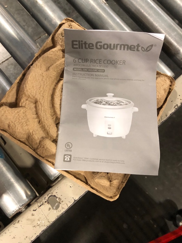 Photo 1 of 6-Cup Rice Cooker