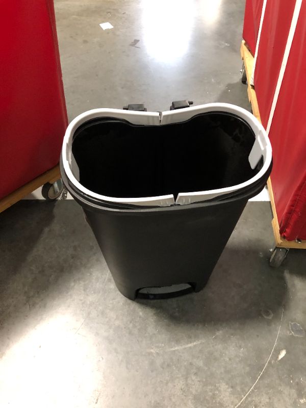 Photo 3 of **READ NOTES BEFORE PURCHASING ITEM** 
Rubbermaid Classic 13 Gallon Step-On Trash Can with Lid, Black Waste Bin for Kitchen Black Step On