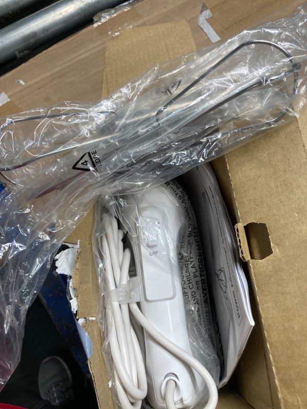 Photo 1 of ***DAMAGE BOX*** Cuisinart HM-6P1 6-Speed Hand Mixer, White, 6 Speed 6-Speed Mixer White