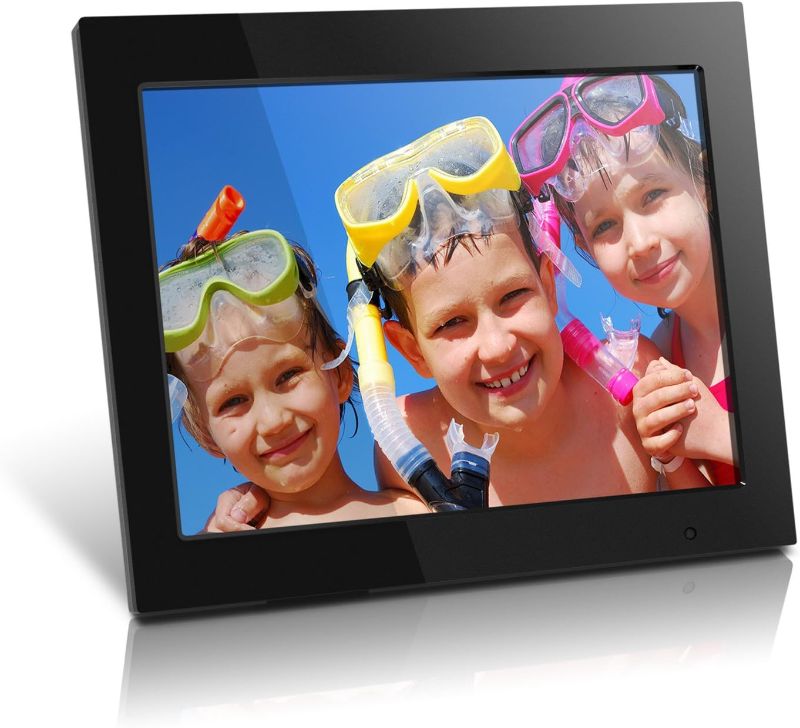 Photo 1 of Aluratek 15" LCD Digital Photo Frame w/4GB Built-In Mem & USB SD/SDHC Support (ADMPF315F)
