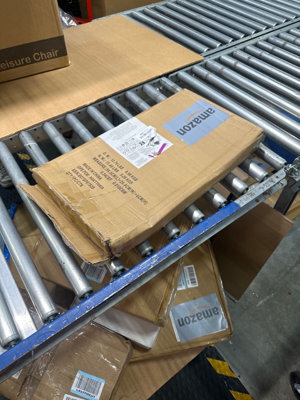 Photo 1 of Amazon Basics Pre-Seasoned Cast Iron Reversible Grill/Griddle