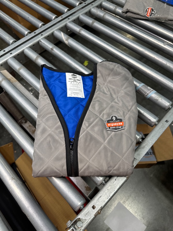 Photo 2 of Ergodyne Chill-Its 6665 Evaporative Cooling Vest
-LARGE