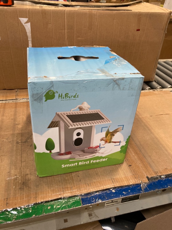 Photo 2 of ***COLOR IS BLUE*** **** MISSING CAMERA*****
Gigalumi Smart Bird Feeder with Camera, AI Identify Bird Feeder Camera with Solar Pannel, Auto Capture Bird Videos & Instant Notification, Ideal Gift for The Bird Lover Beige